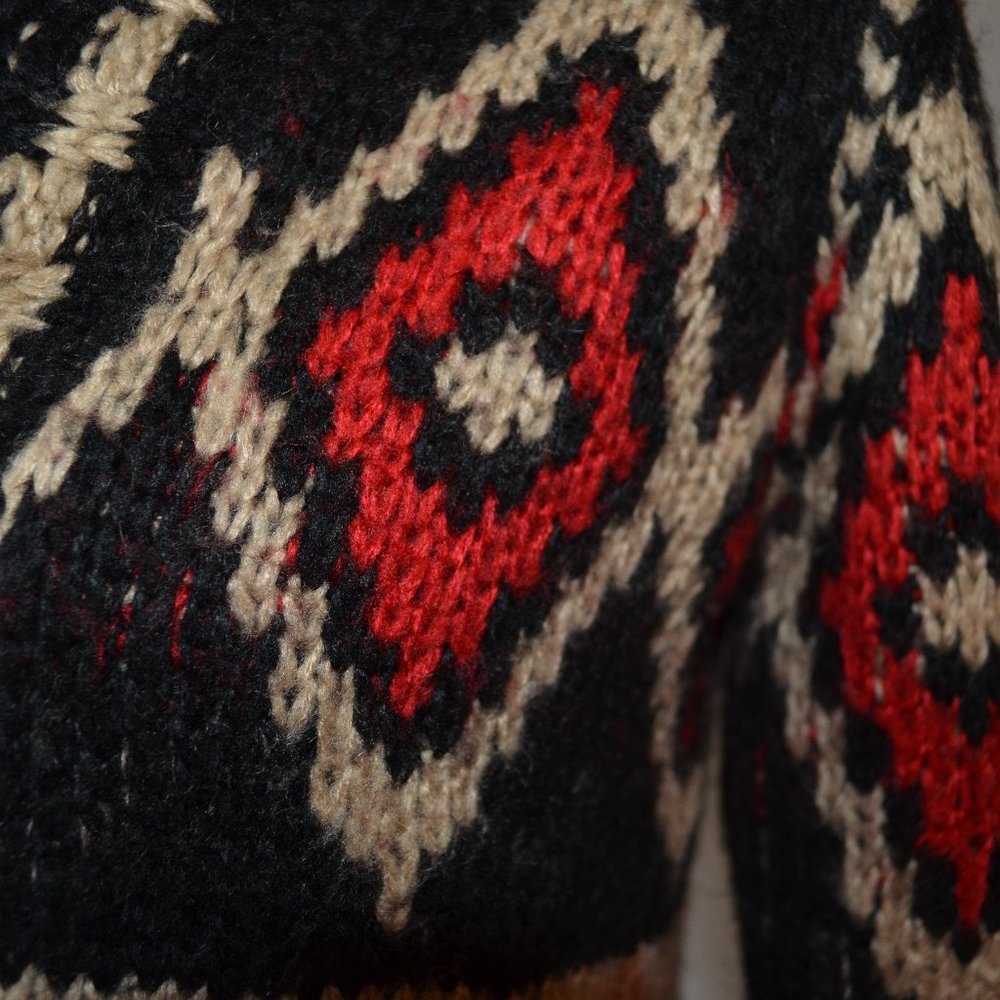 Pink Republic Aztec Pattern Open Draped Knit Cardigan - Picture 12 of 16